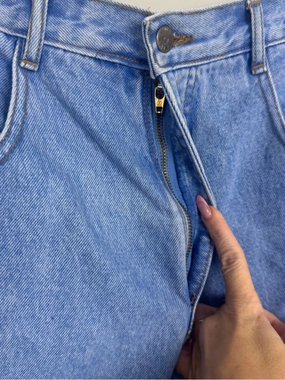 DENIM REPUBLIC | Vintage High-Rise Denim Shorts Button Detail Women’s Size 13/14